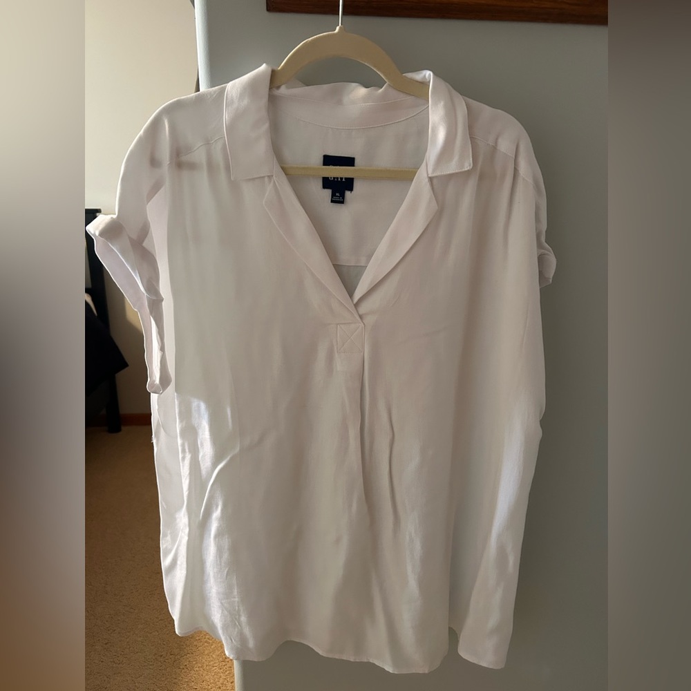 GAP Women's Classic White Blouse